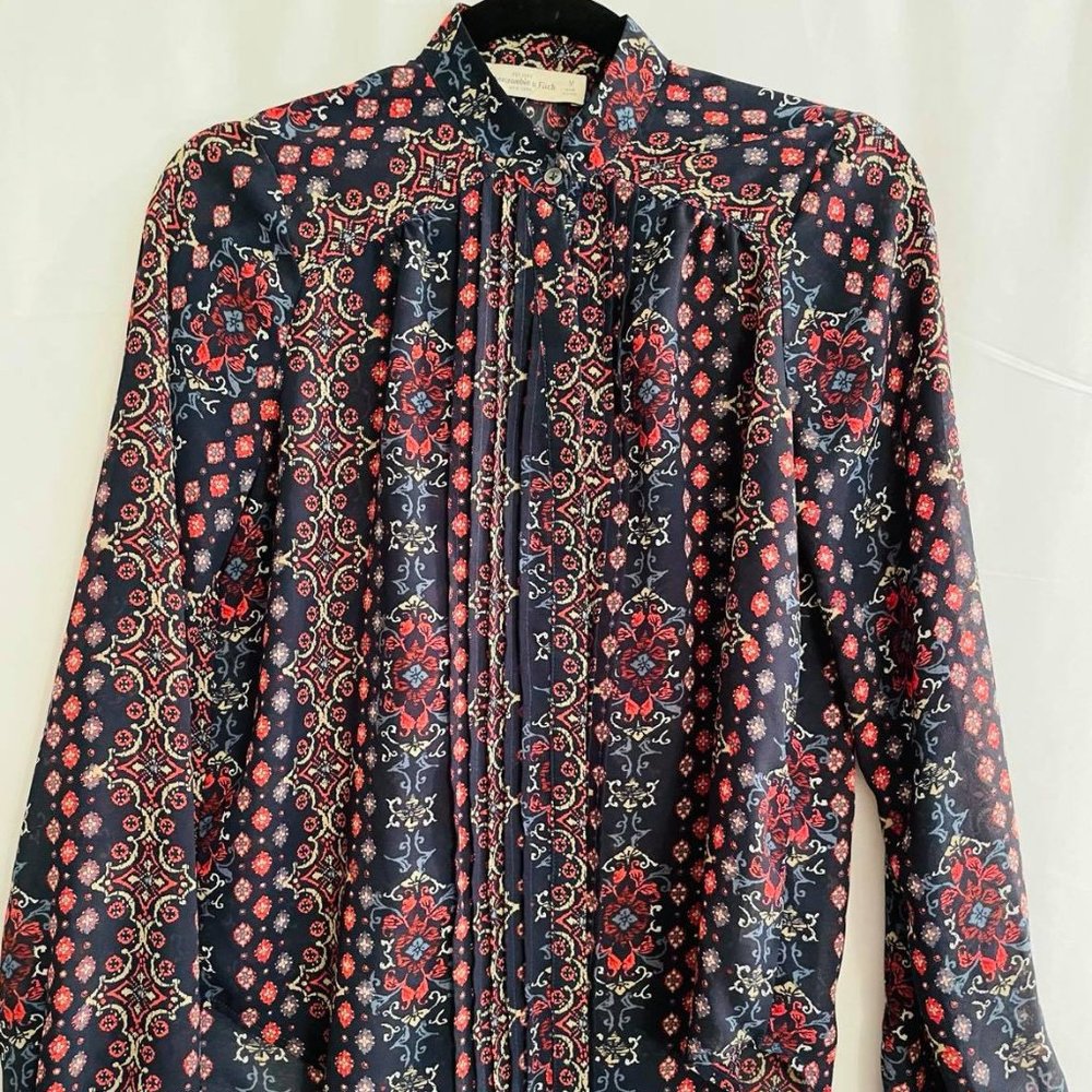 Abercrombie & Fitch Printed Long Sleeves Top, M